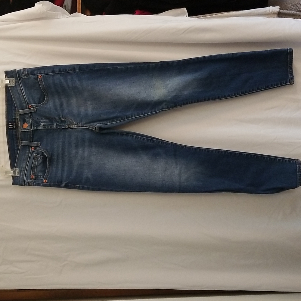 GAP True Skinny Jeans 28S